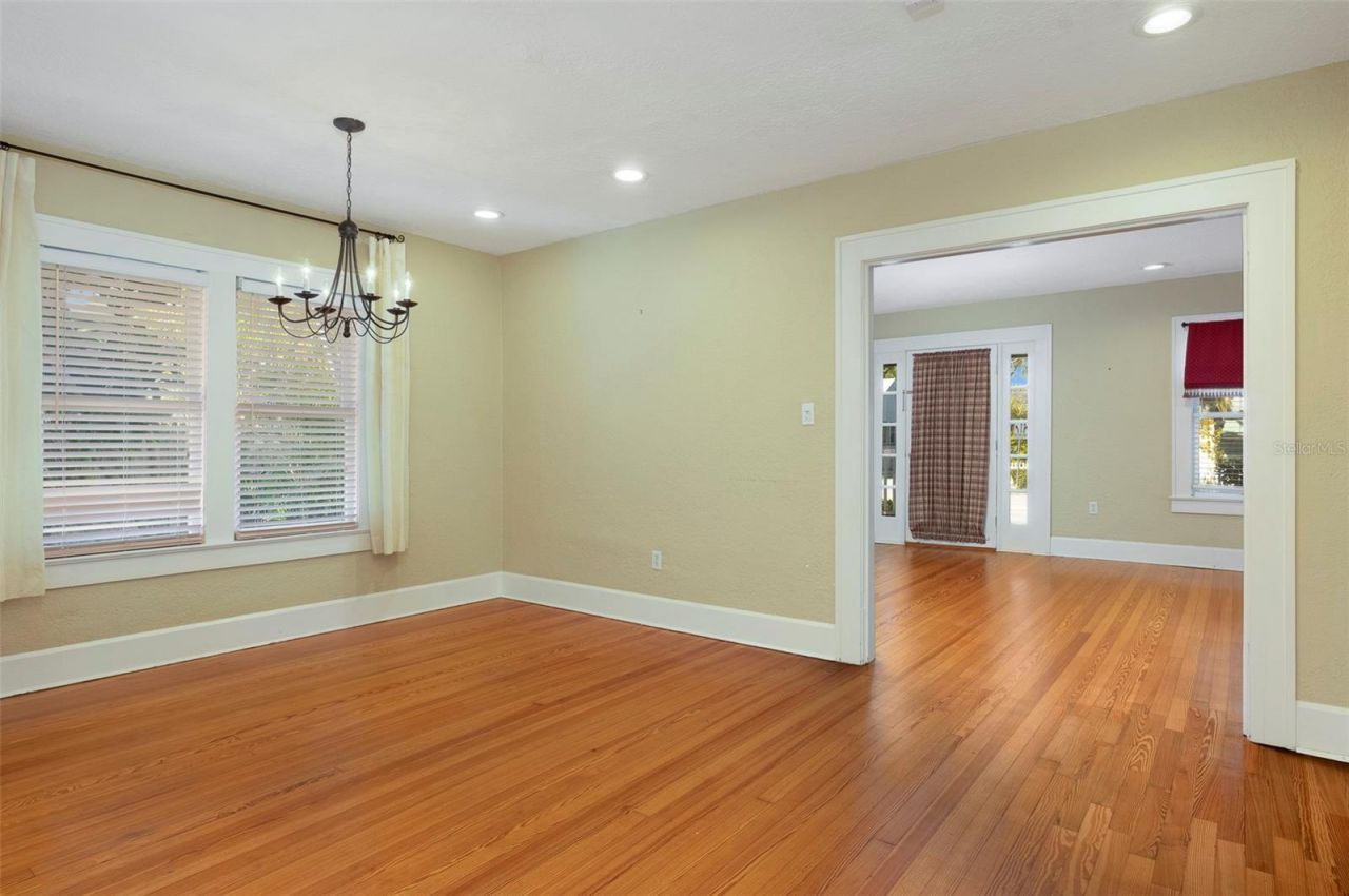 130 22nd Avenue Ne, Saint Petersburg, FL 33704 Photo