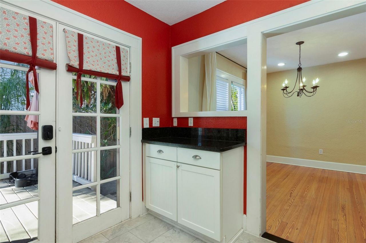 130 22nd Avenue Ne, Saint Petersburg, FL 33704 Photo