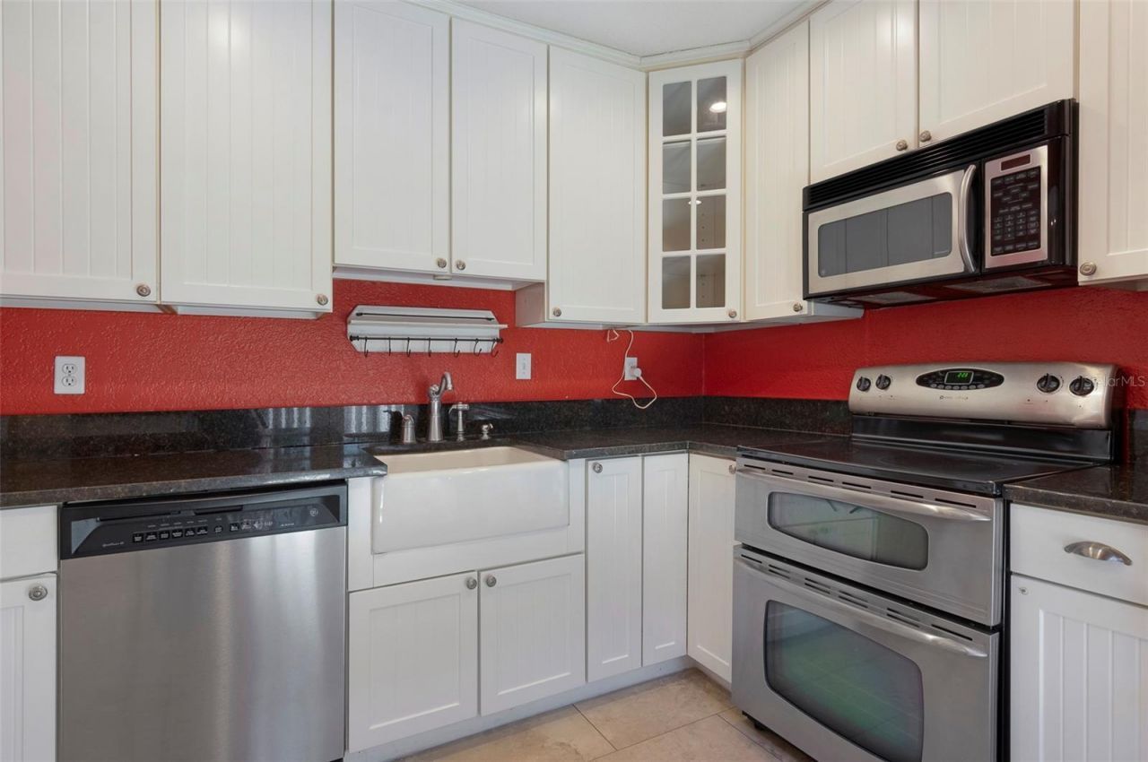 130 22nd Avenue Ne, Saint Petersburg, FL 33704 Photo