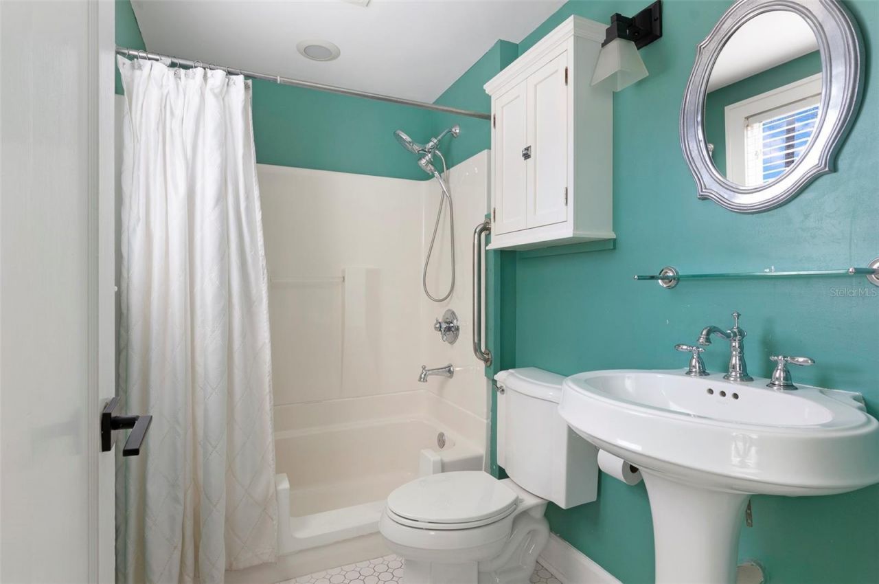 130 22nd Avenue Ne, Saint Petersburg, FL 33704 Photo