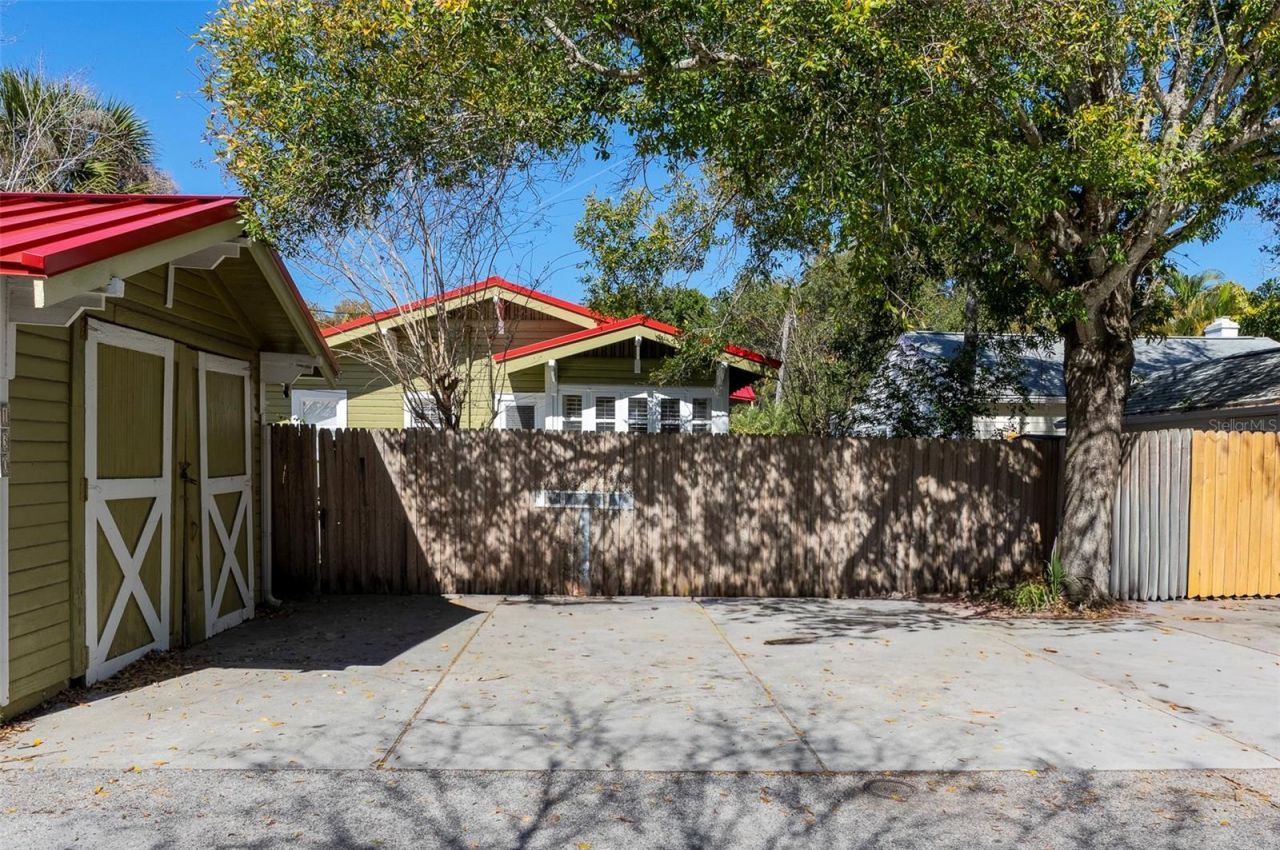 130 22nd Avenue Ne, Saint Petersburg, FL 33704 Photo