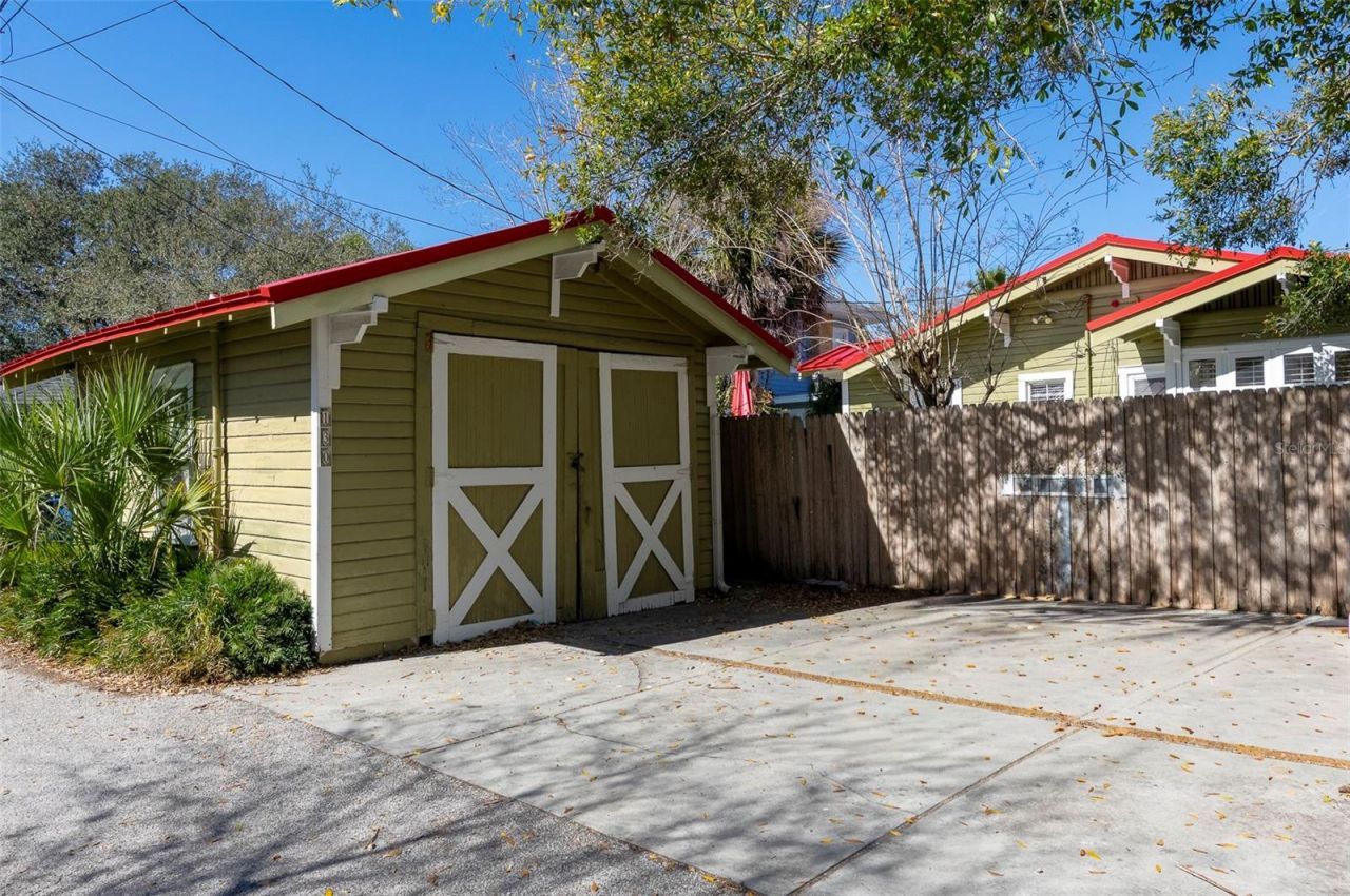 130 22nd Avenue Ne, Saint Petersburg, FL 33704 Photo