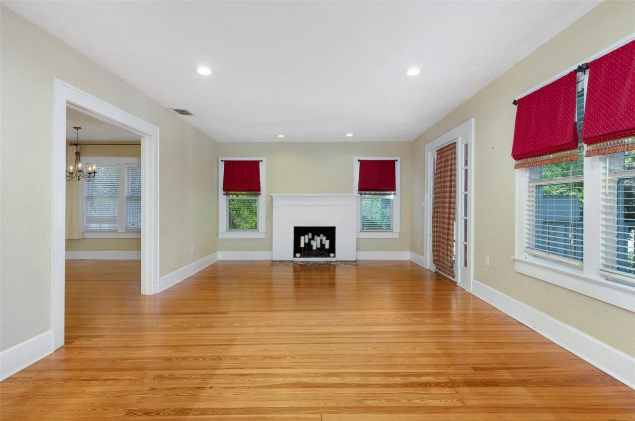 130 22nd Avenue Ne, Saint Petersburg, FL 33704 Photo