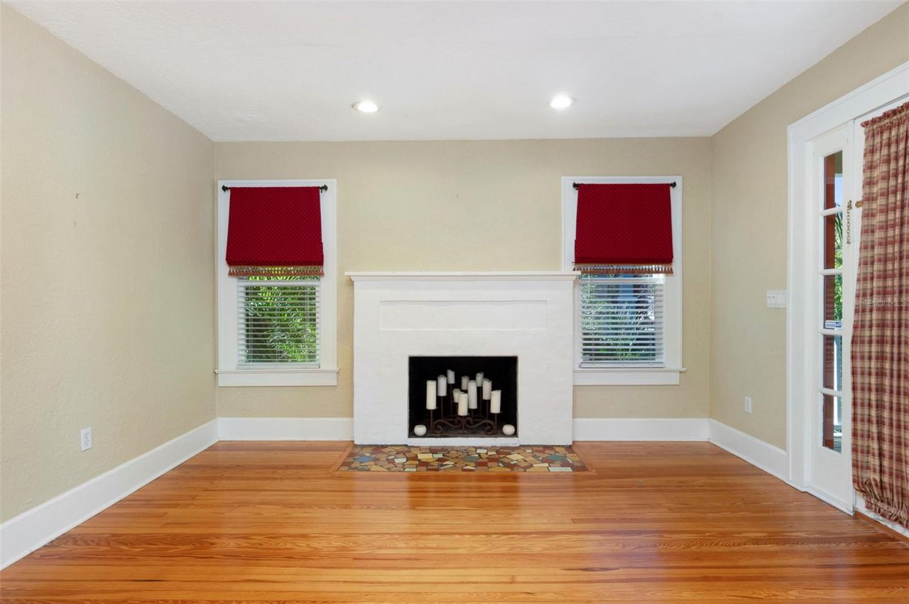 130 22nd Avenue Ne, Saint Petersburg, FL 33704 Photo