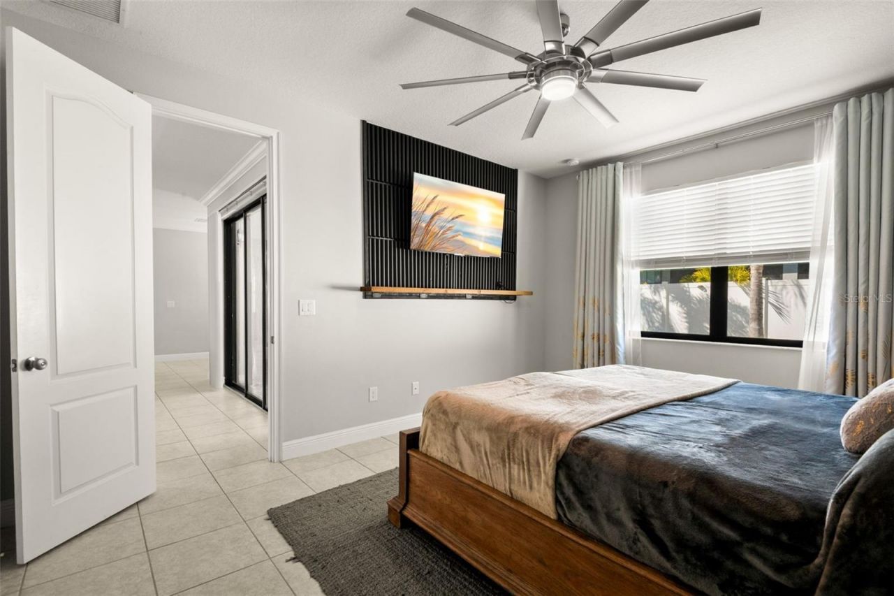 3920 Teaberry Lane, Ruskin, FL 33573 Photo