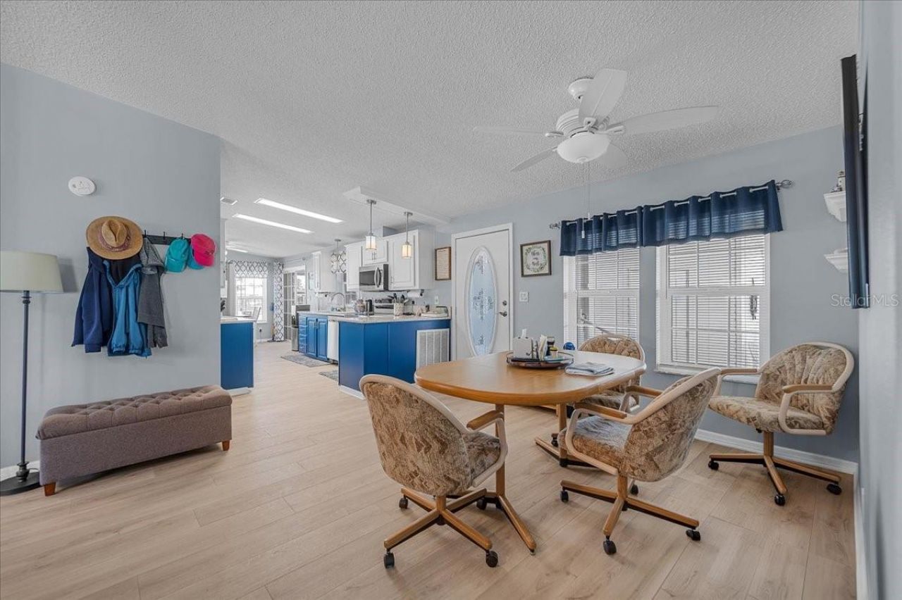 27110 Jones Loop Rd, Unit 295, Punta Gorda, FL 33982 Photo