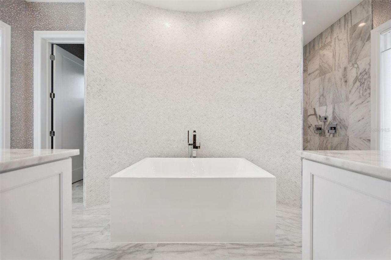 1414 N Westmoreland Drive, Orlando, FL 32804 Photo