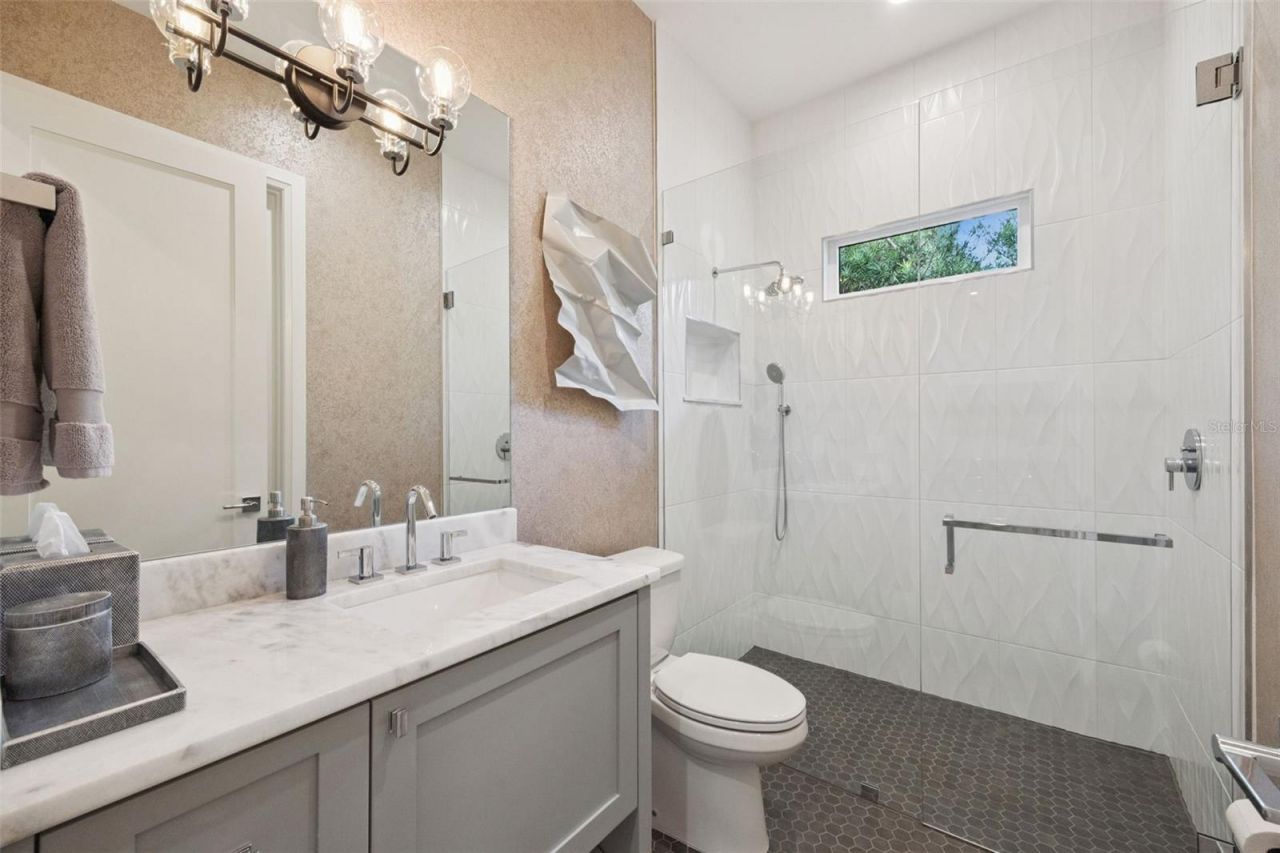 1414 N Westmoreland Drive, Orlando, FL 32804 Photo