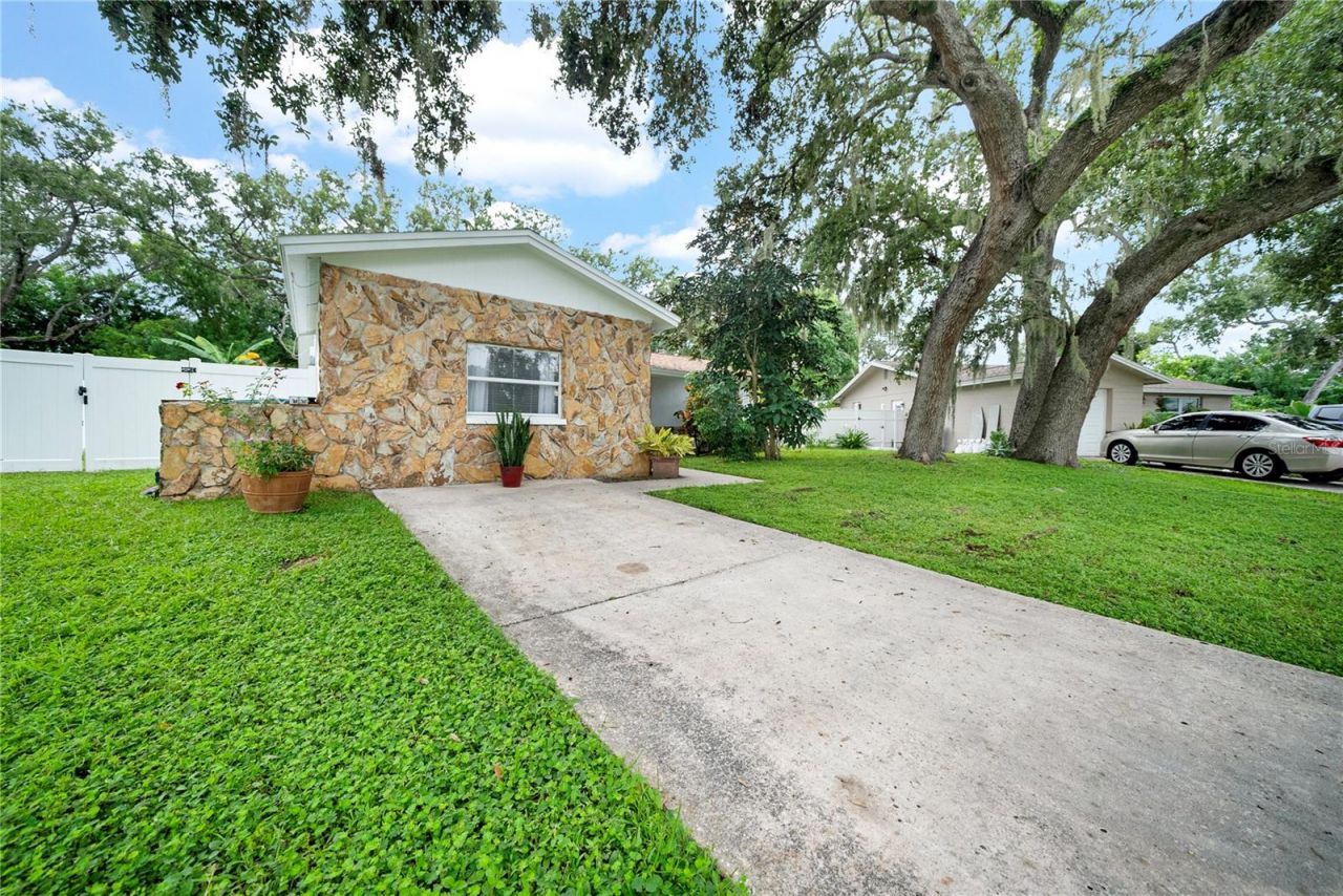 5638 146th Terrace N, Clearwater, FL 33760 Photo