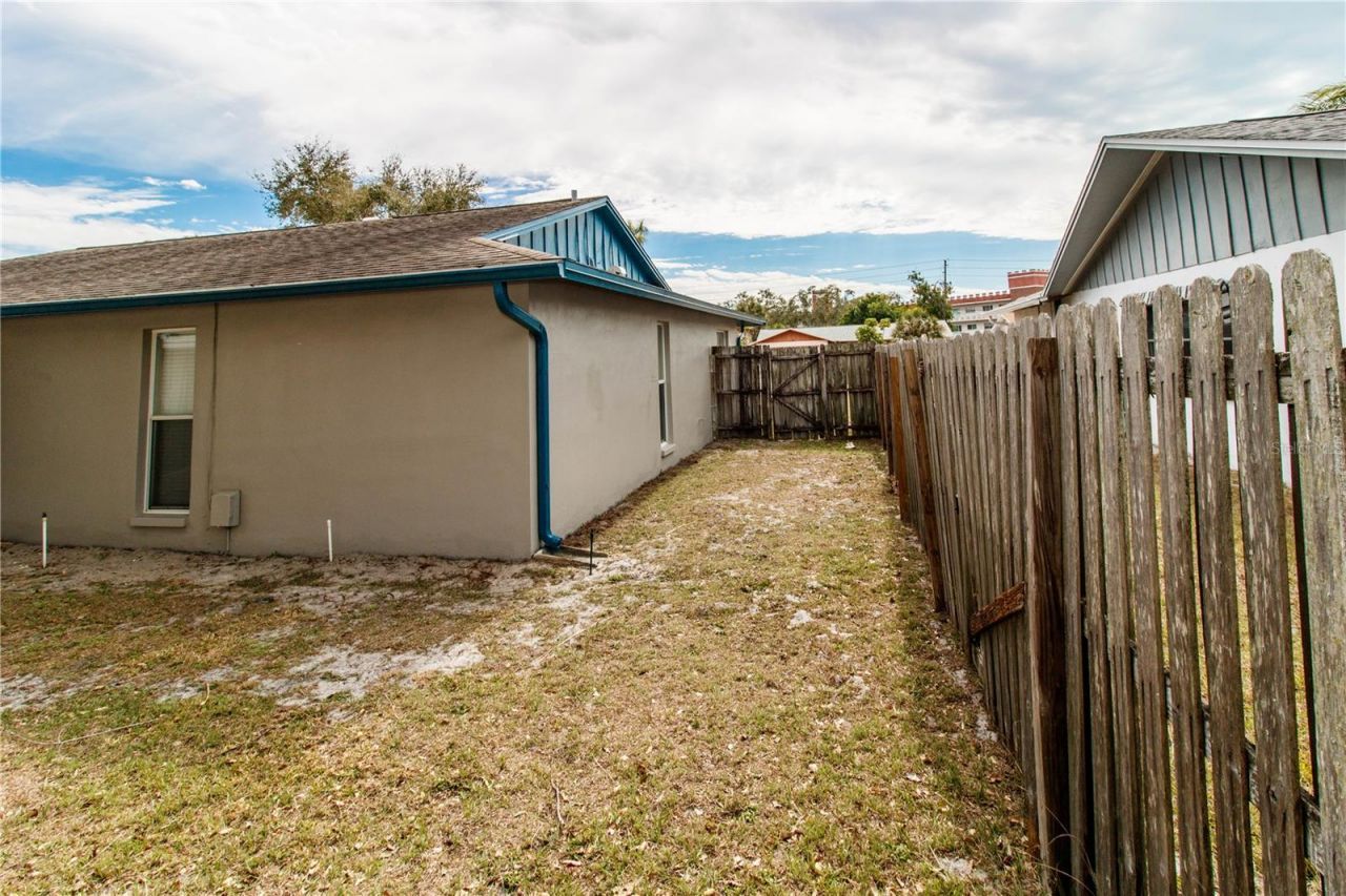 2342 Willow Tree Trail, Clearwater, FL 33763 Photo