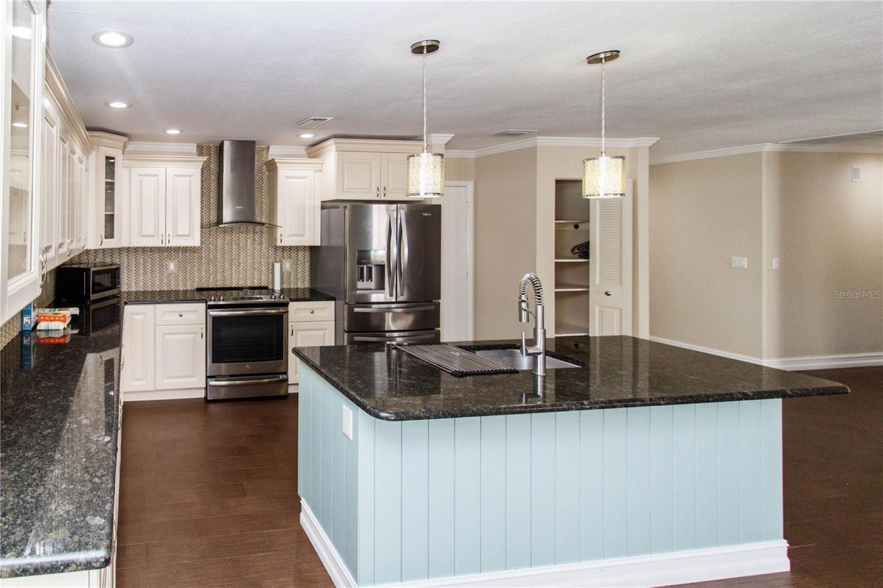 2342 Willow Tree Trail, Clearwater, FL 33763 Photo