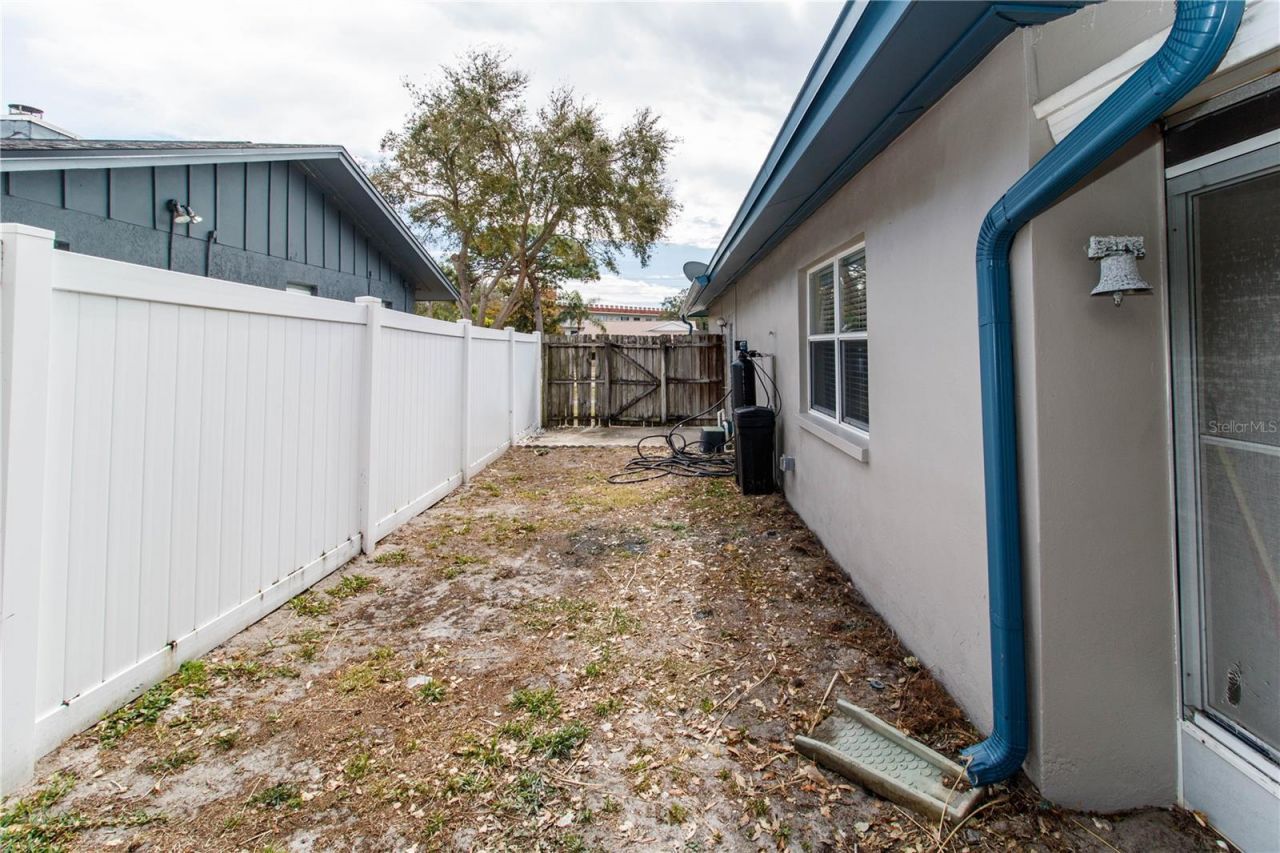 2342 Willow Tree Trail, Clearwater, FL 33763 Photo