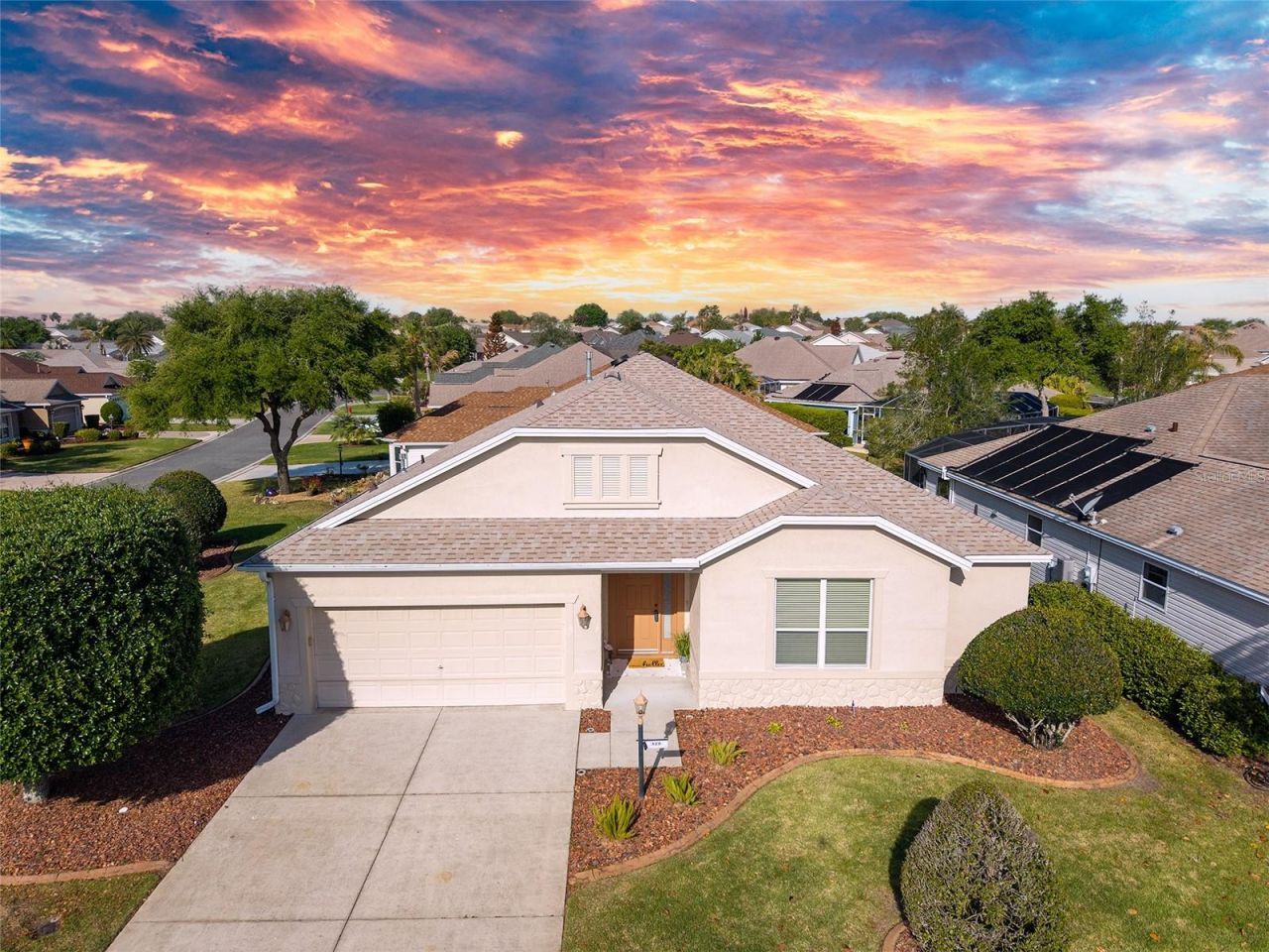 329 Bishopville Loop, The Villages, FL 32162 Main Photo