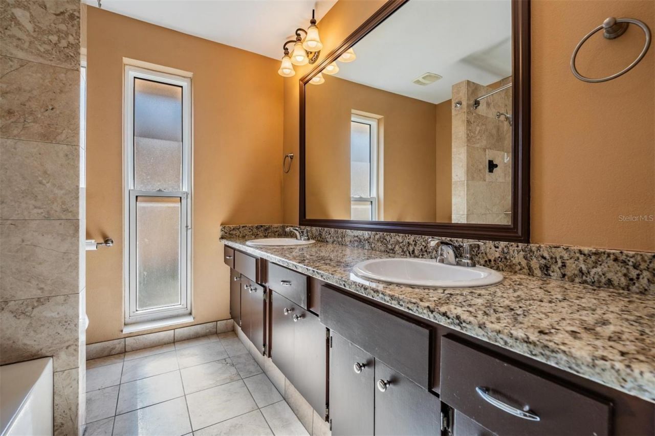 1926 Montana Avenue Ne, Saint Petersburg, FL 33703 Photo