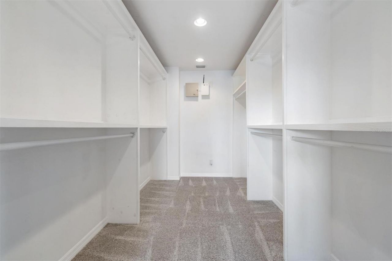 1926 Montana Avenue Ne, Saint Petersburg, FL 33703 Photo