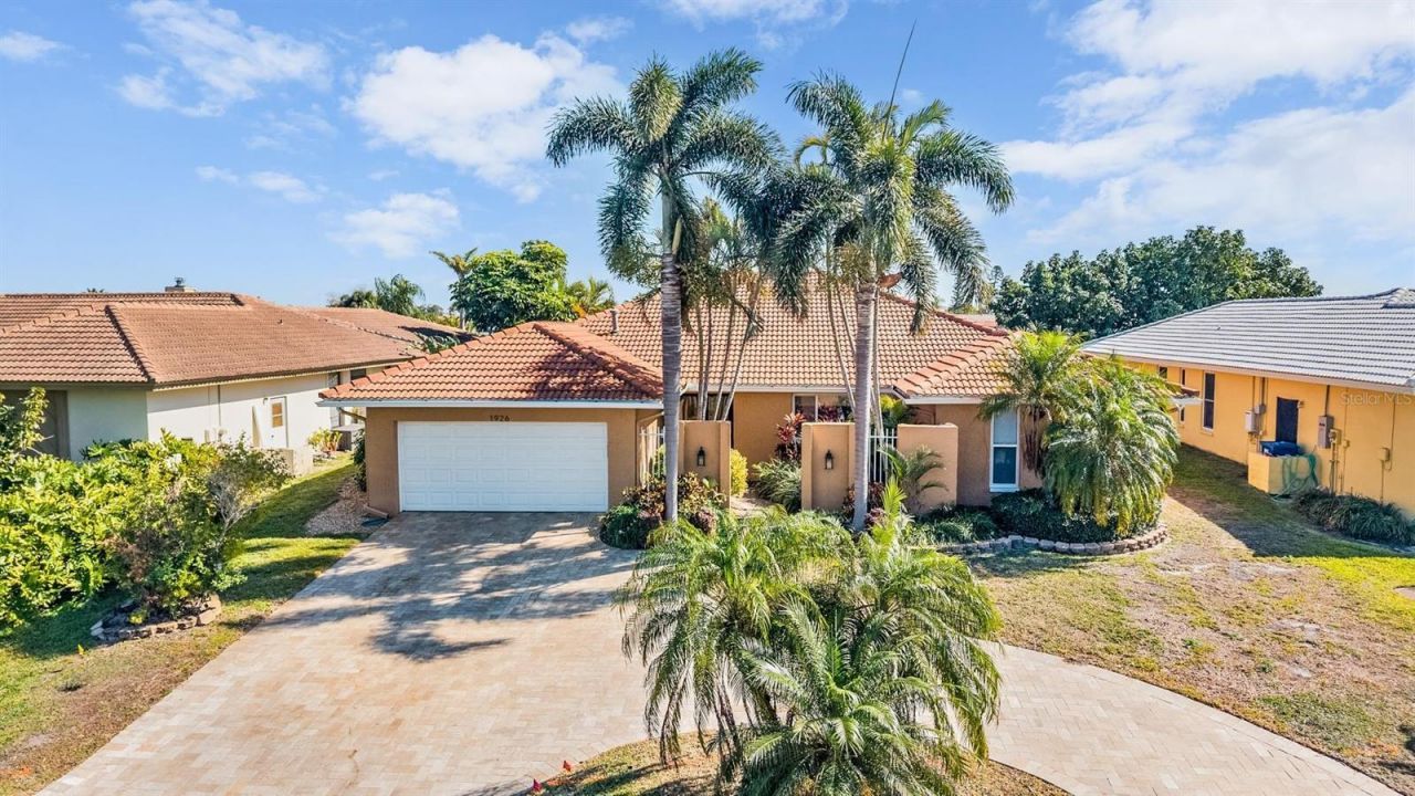 1926 Montana Avenue Ne, Saint Petersburg, FL 33703 Photo