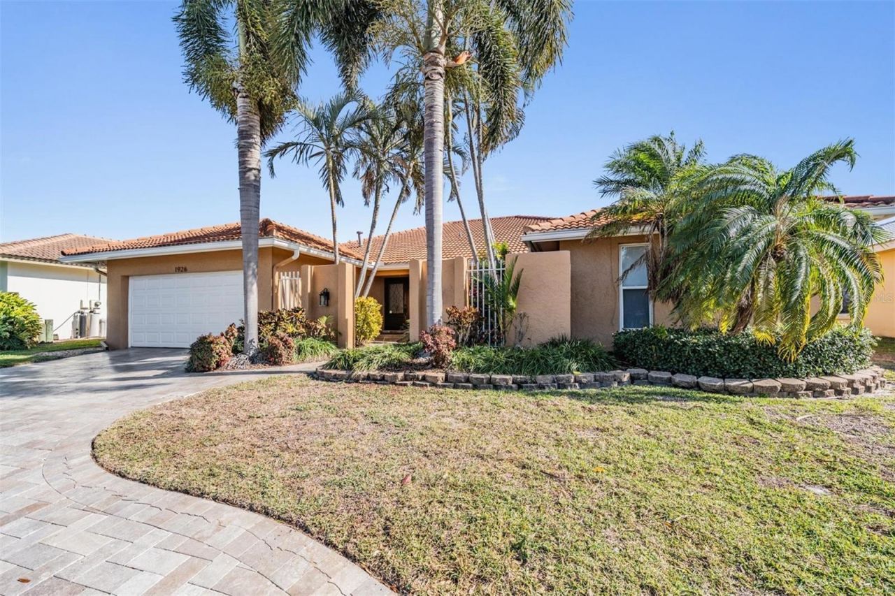 1926 Montana Avenue Ne, Saint Petersburg, FL 33703 Photo