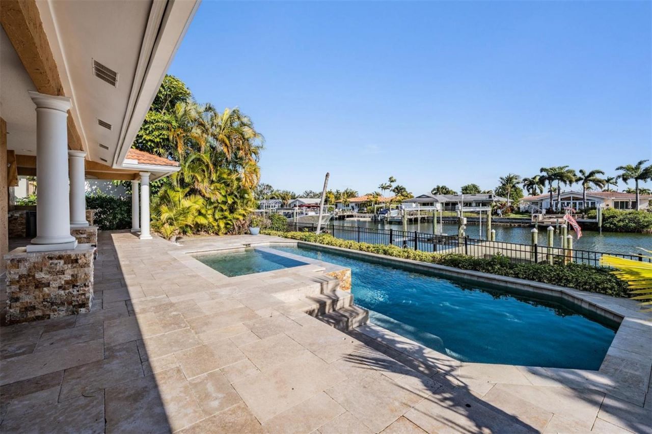 1926 Montana Avenue Ne, Saint Petersburg, FL 33703 Photo