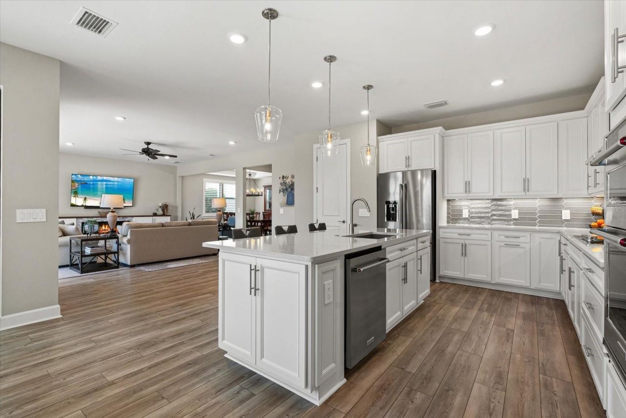 5925 Bluestar Court, Lakewood Ranch, FL 34211 Photo