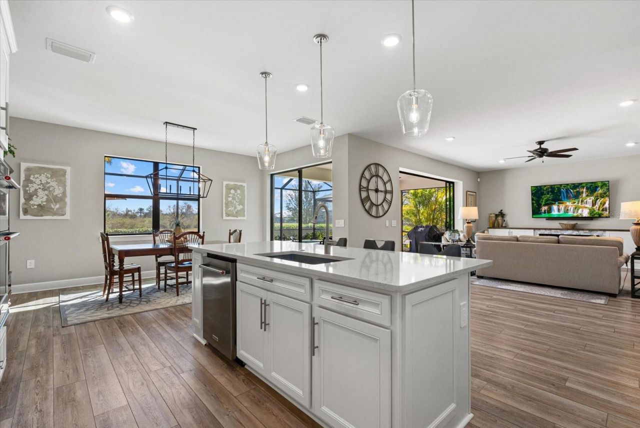 5925 Bluestar Court, Lakewood Ranch, FL 34211 Photo