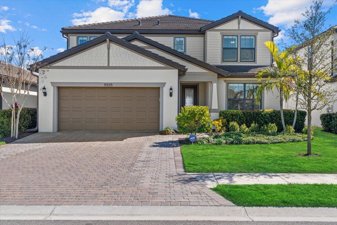 5925 Bluestar Court, Lakewood Ranch, FL 34211 Photo