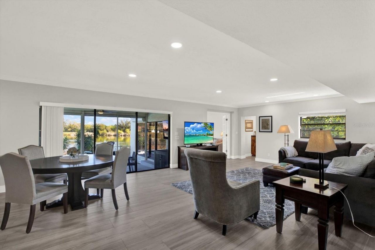 1461 74th Circle Ne, Saint Petersburg, FL 33702 Photo