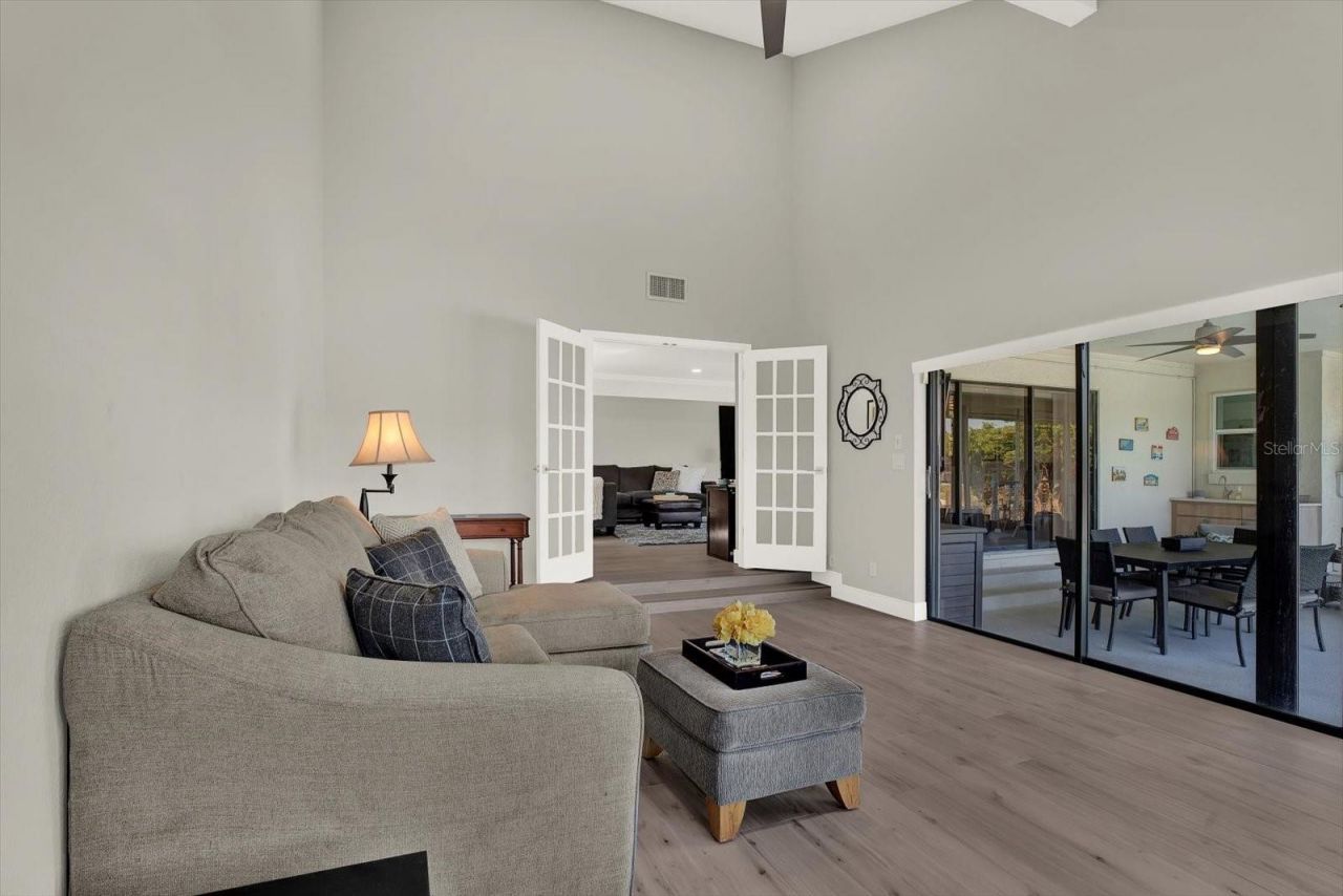 1461 74th Circle Ne, Saint Petersburg, FL 33702 Photo