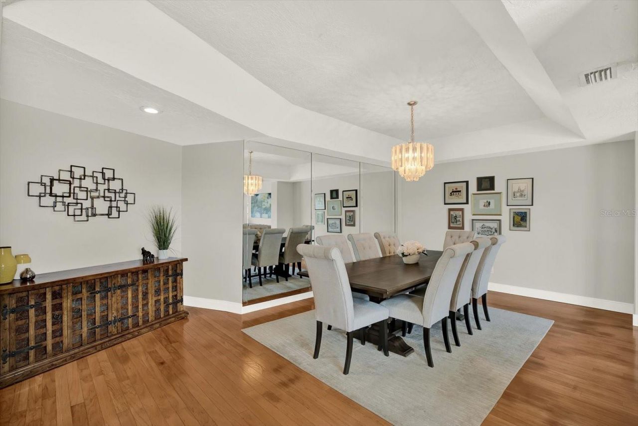 1461 74th Circle Ne, Saint Petersburg, FL 33702 Photo