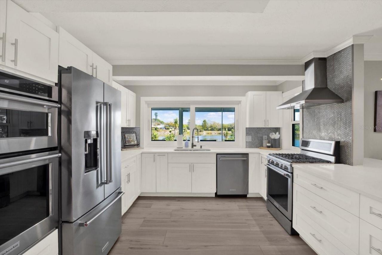 1461 74th Circle Ne, Saint Petersburg, FL 33702 Photo