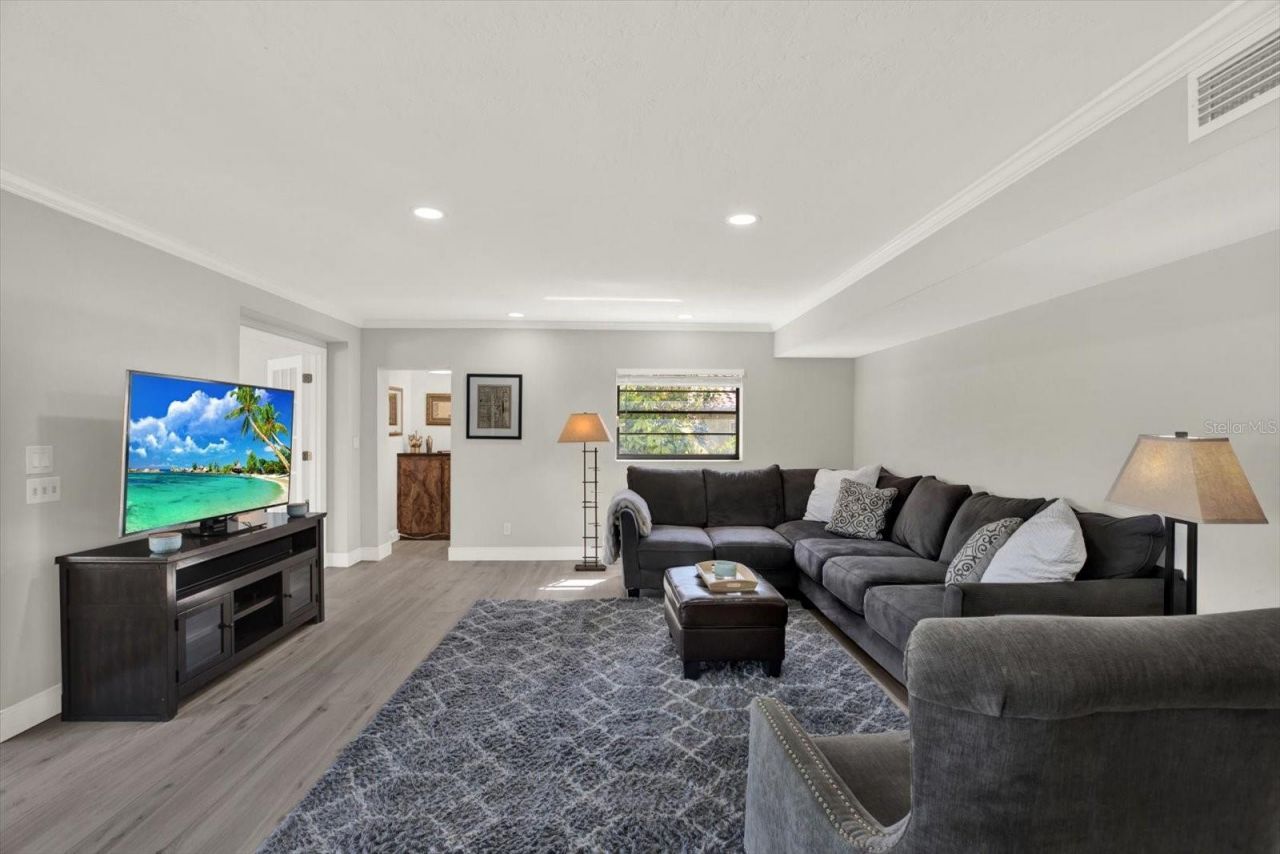 1461 74th Circle Ne, Saint Petersburg, FL 33702 Photo