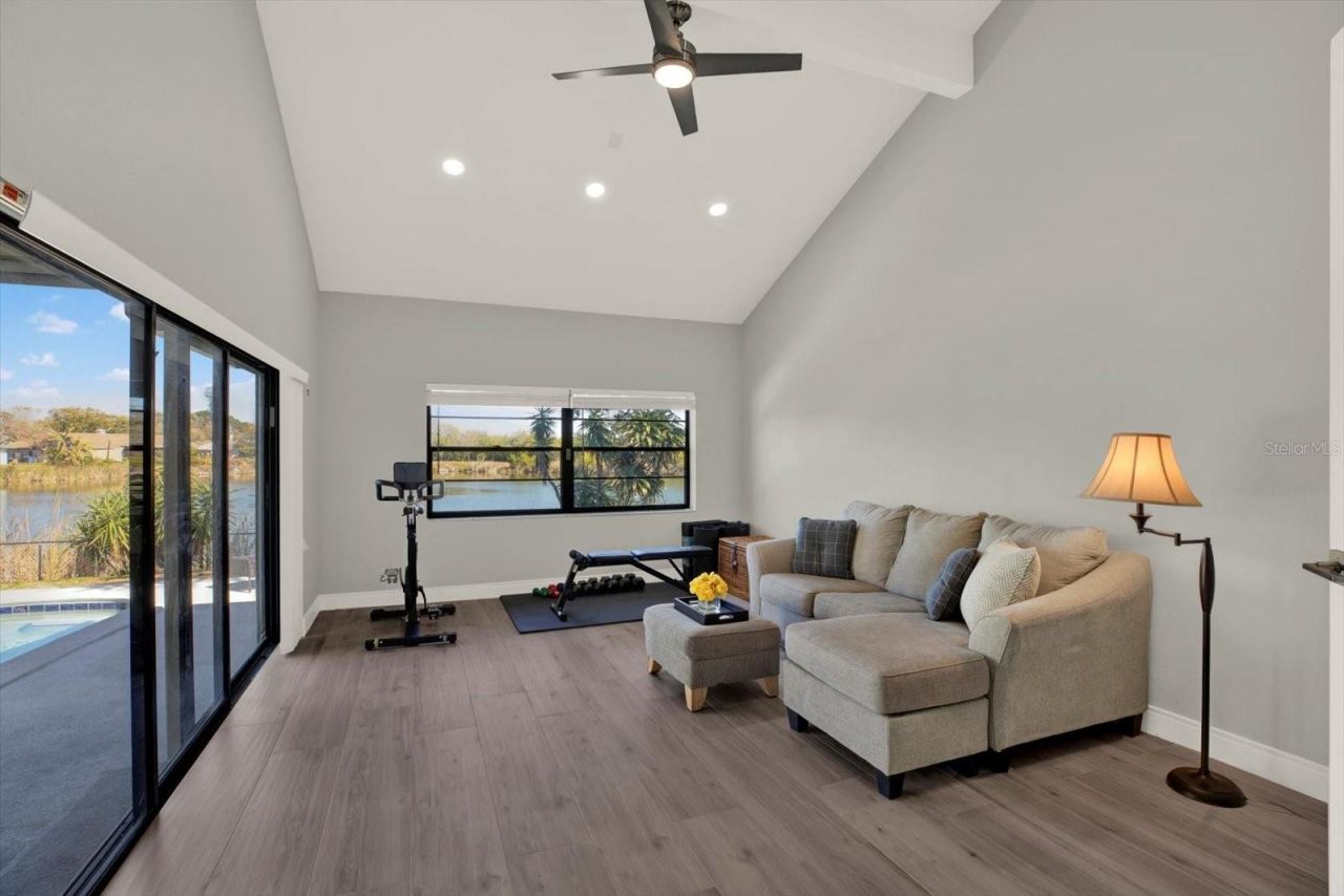 1461 74th Circle Ne, Saint Petersburg, FL 33702 Photo