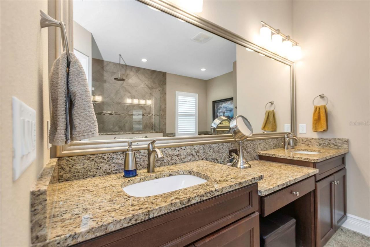 4239 Woodland Retreat Boulevard, New Port Richey, FL 34655 Photo