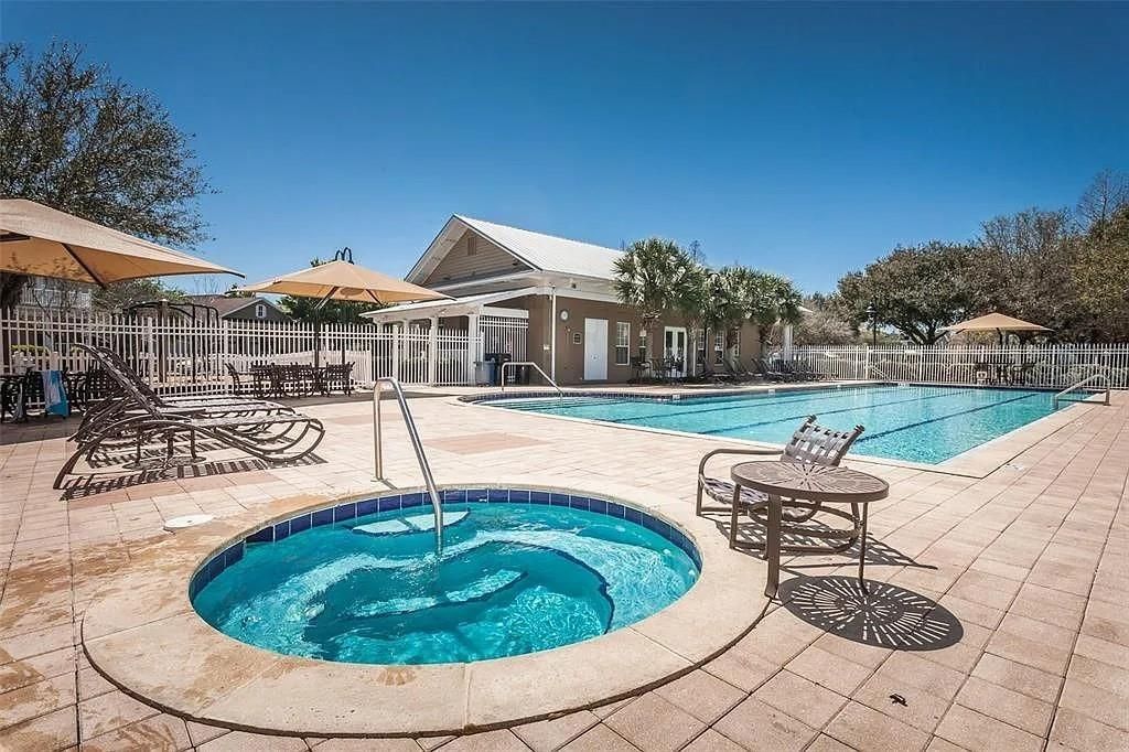 4239 Woodland Retreat Boulevard, New Port Richey, FL 34655 Photo