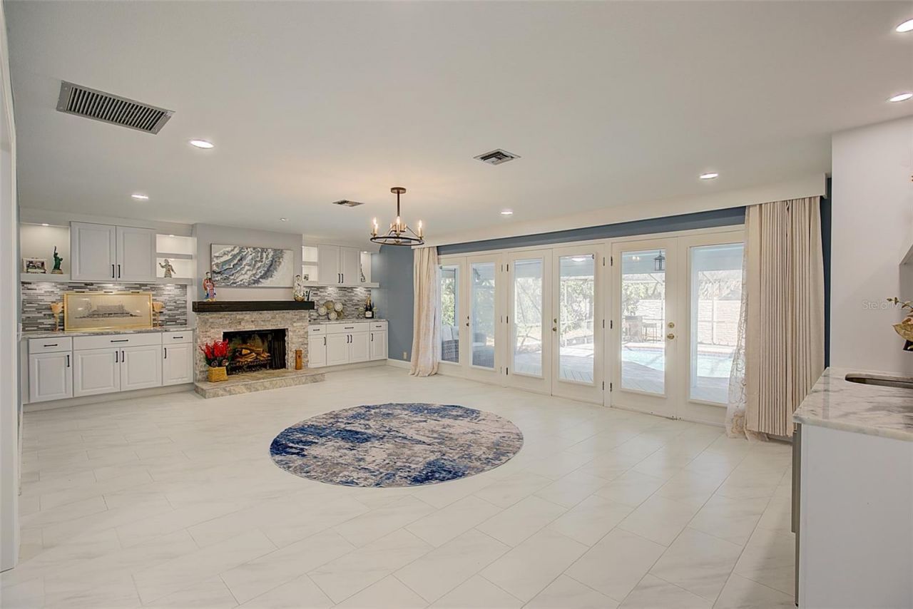 4202 Deepwater Lane, Tampa, FL 33615 Photo