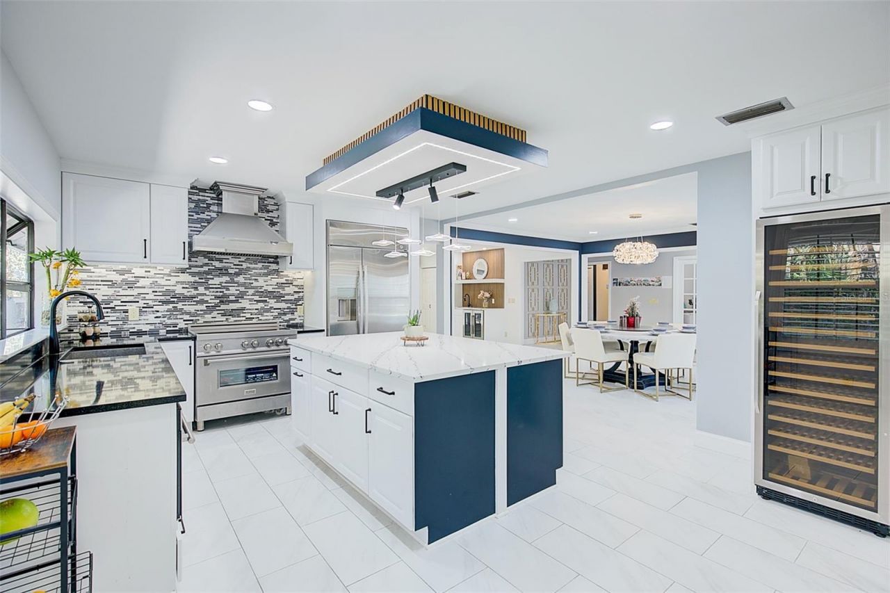 4202 Deepwater Lane, Tampa, FL 33615 Photo