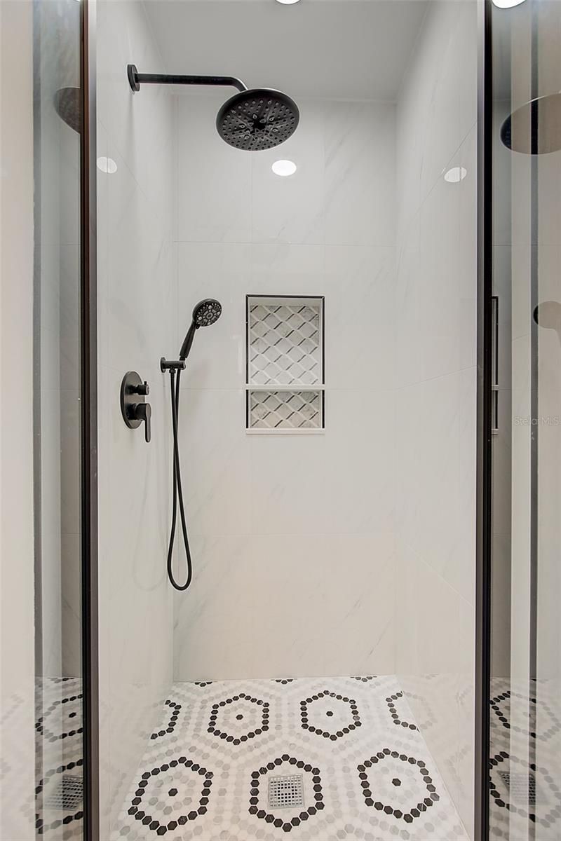 4202 Deepwater Lane, Tampa, FL 33615 Photo