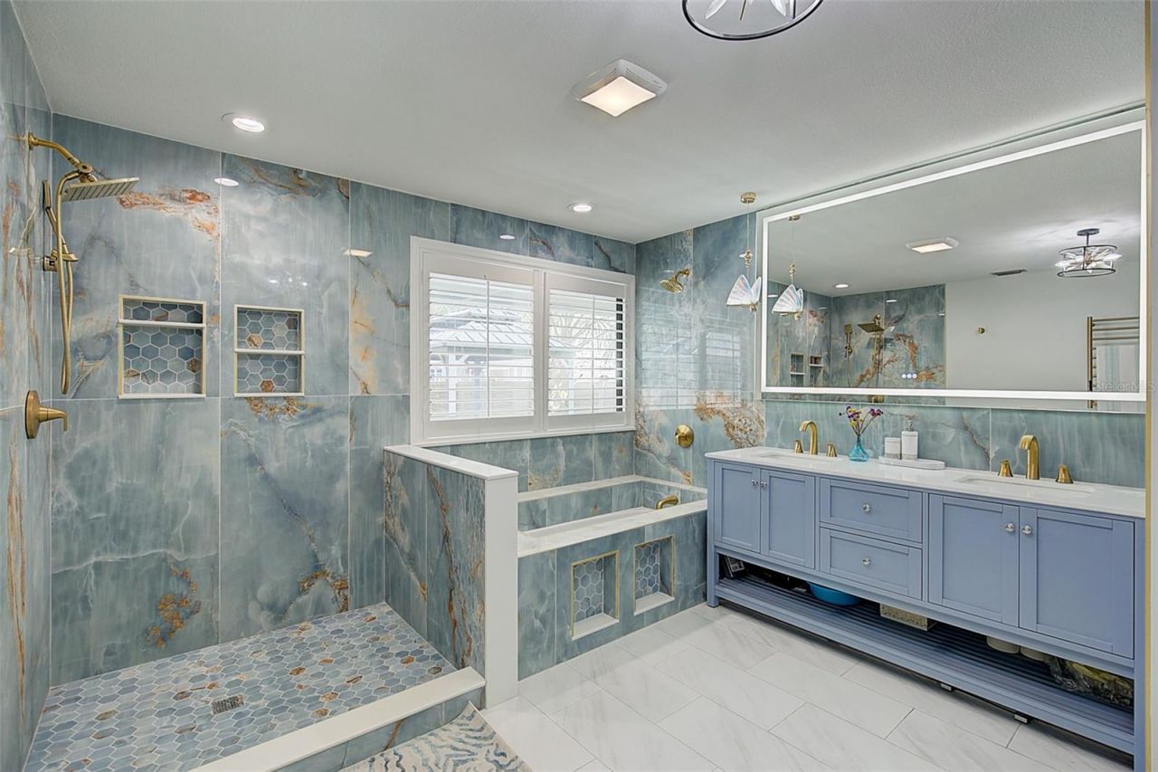 4202 Deepwater Lane, Tampa, FL 33615 Photo