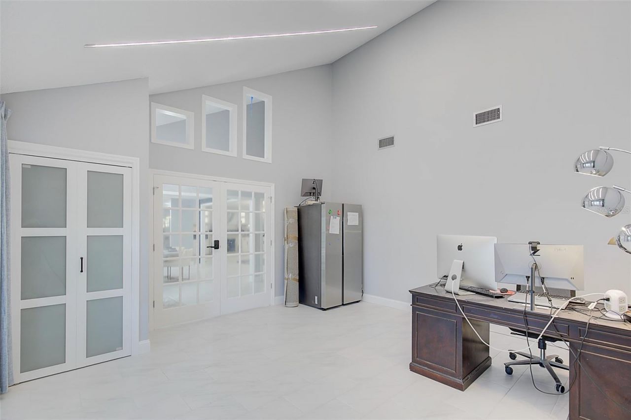 4202 Deepwater Lane, Tampa, FL 33615 Photo