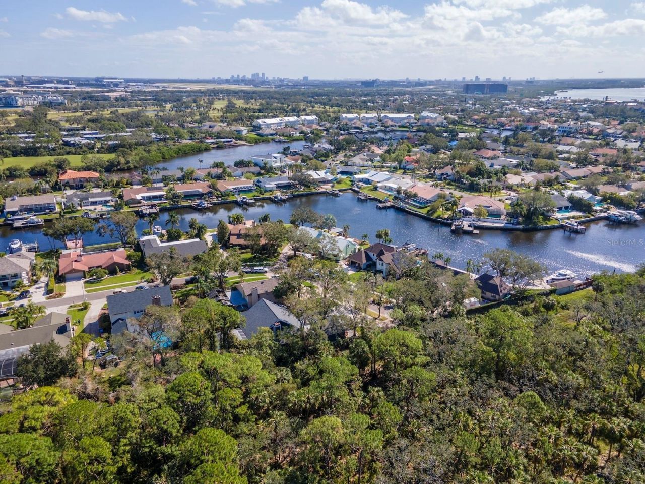 4202 Deepwater Lane, Tampa, FL 33615 Photo