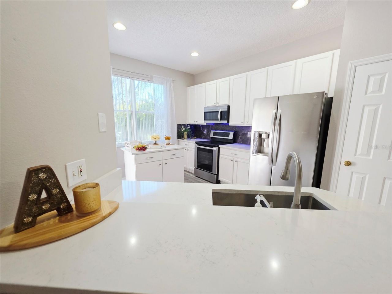 580 Black Lion Drive Ne, Saint Petersburg, FL 33716 Photo