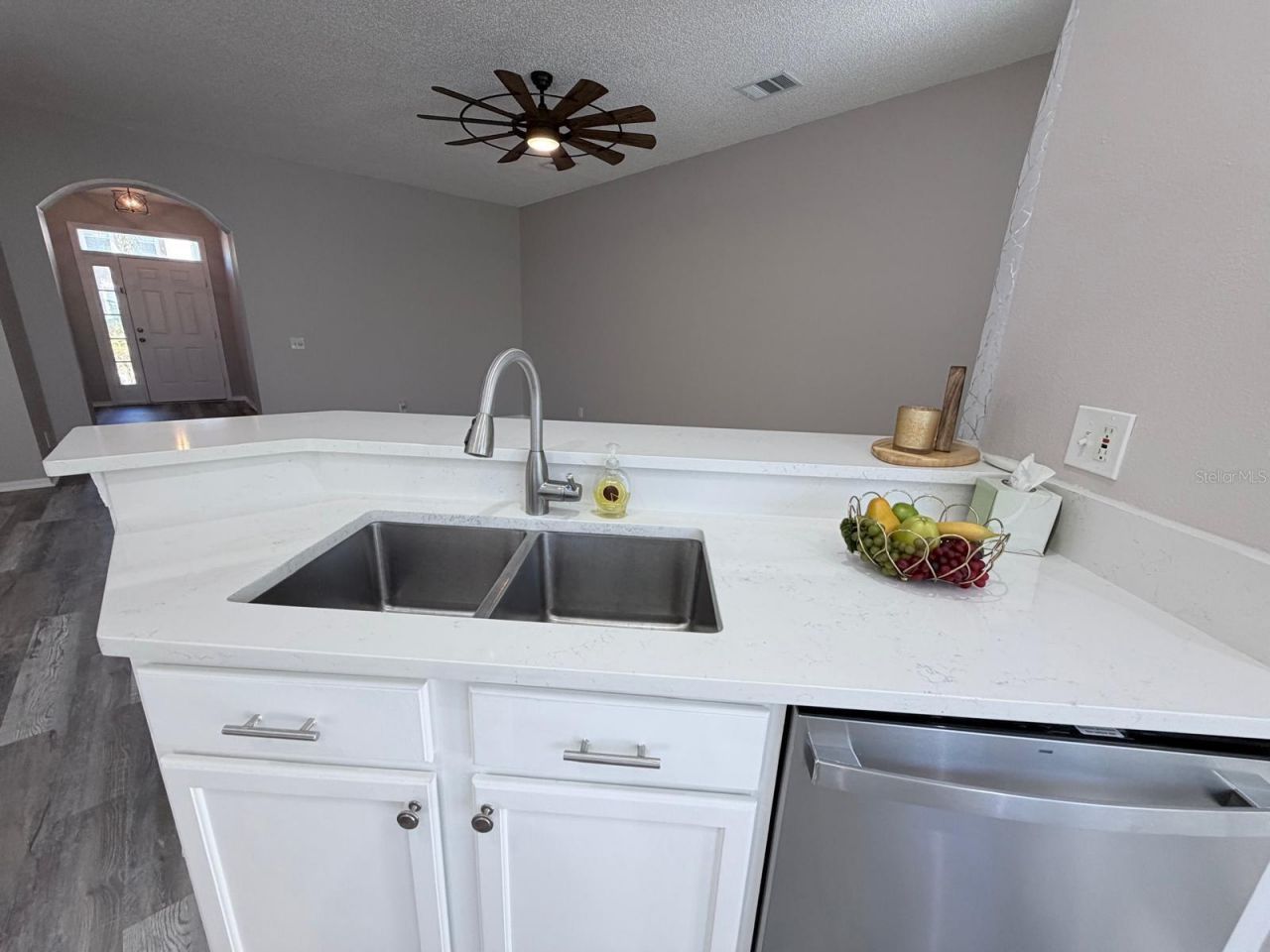 580 Black Lion Drive Ne, Saint Petersburg, FL 33716 Photo