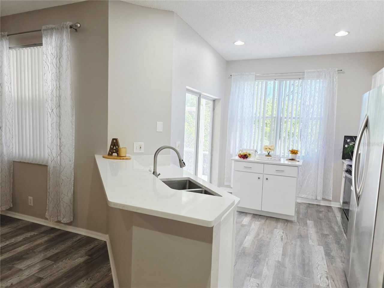 580 Black Lion Drive Ne, Saint Petersburg, FL 33716 Photo