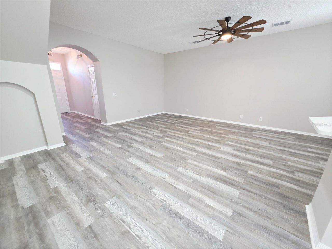 580 Black Lion Drive Ne, Saint Petersburg, FL 33716 Photo