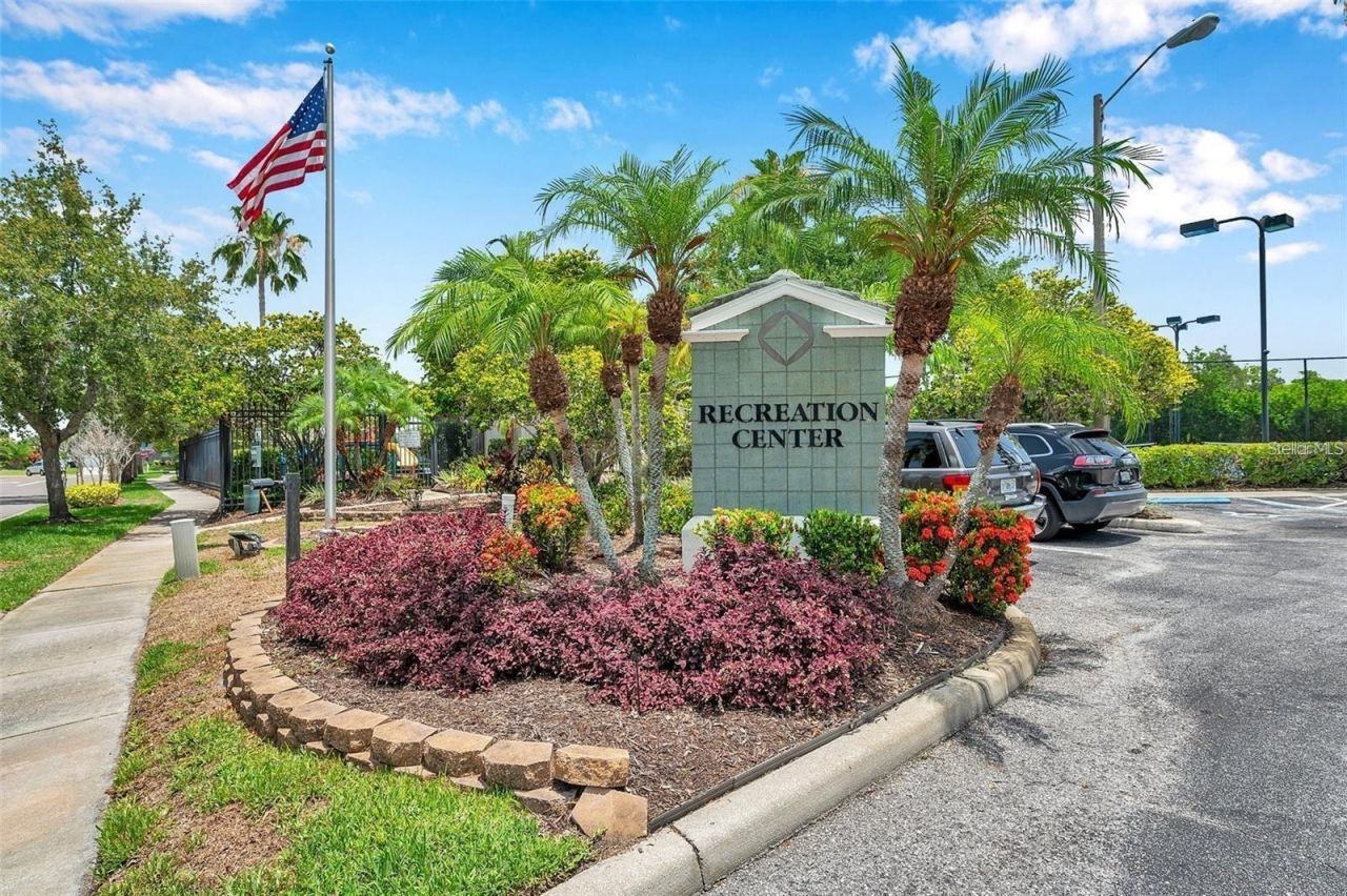 580 Black Lion Drive Ne, Saint Petersburg, FL 33716 Photo