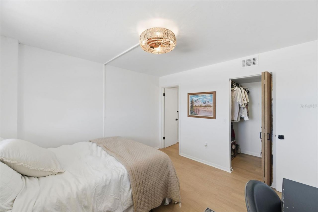 19701 Gulf Boulevard, Unit 423, Indian Shores, FL 33785 Photo