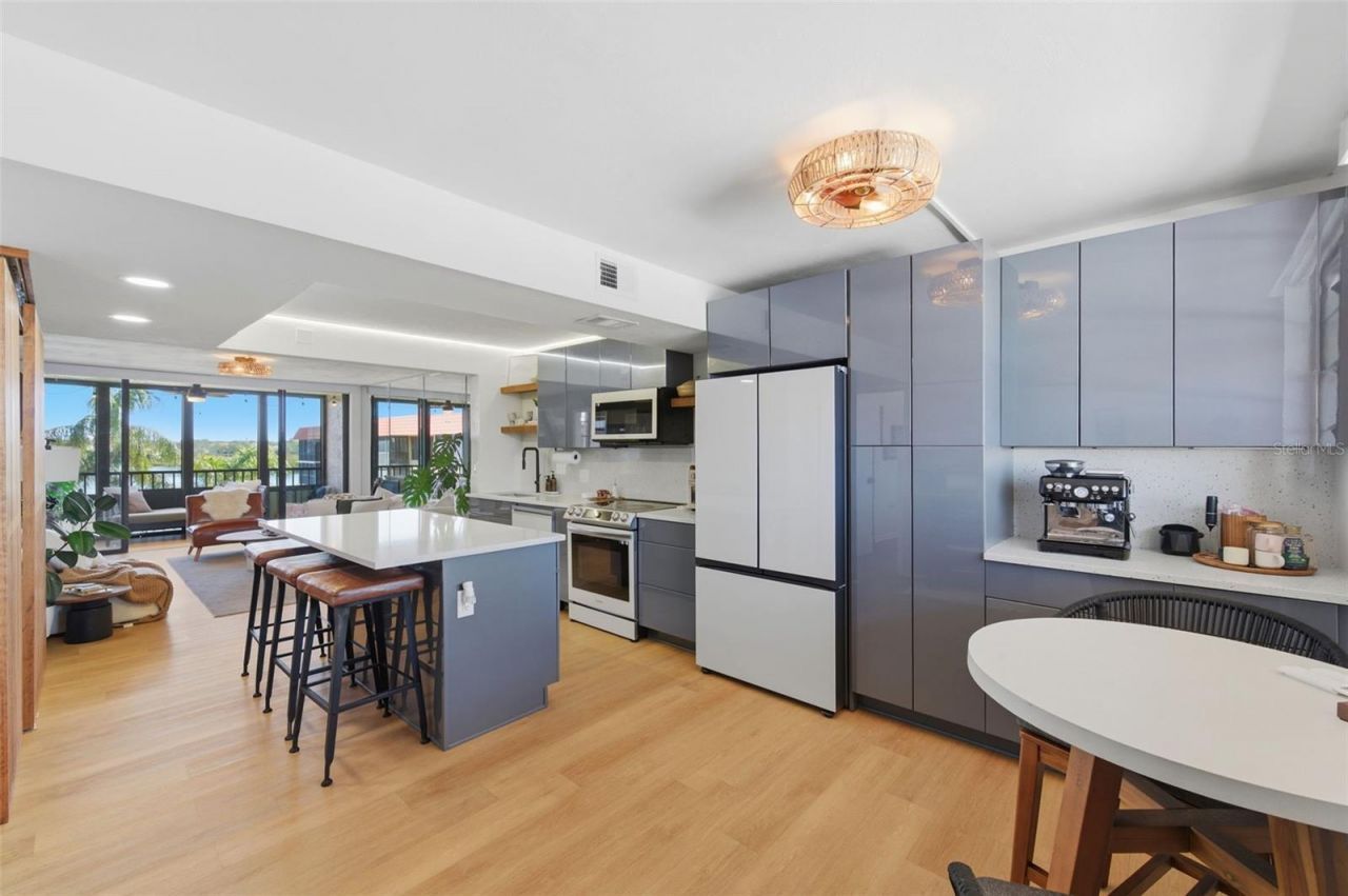 19701 Gulf Boulevard, Unit 423, Indian Shores, FL 33785 Photo