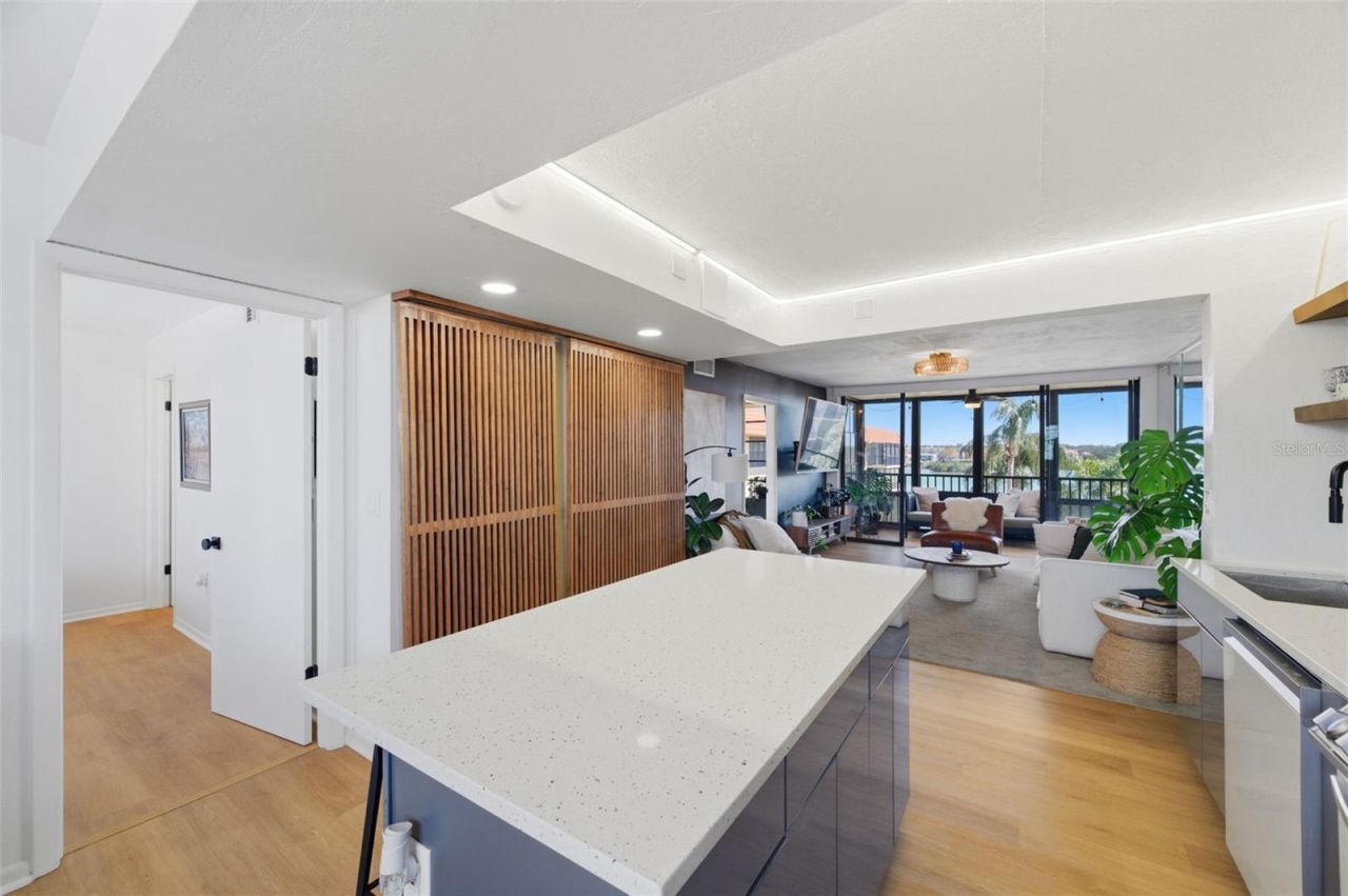 19701 Gulf Boulevard, Unit 423, Indian Shores, FL 33785 Photo
