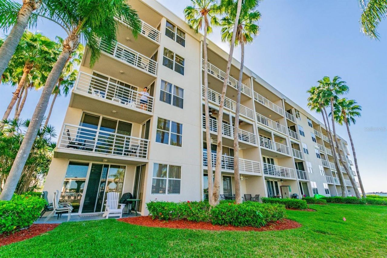 5901 Bahia Del Mar Circle, Unit 422, Saint Petersburg, FL 33715 Photo