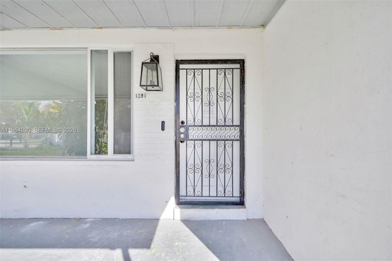 1391 NW 102nd St, Unit 1391, Miami, FL 33147 Photo