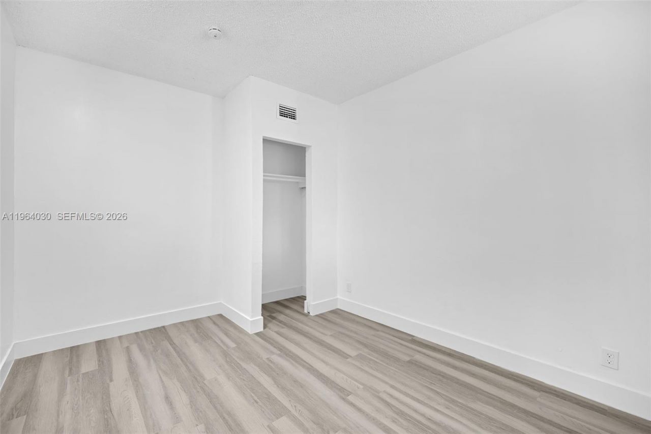 1391 NW 102nd St, Unit 1391, Miami, FL 33147 Photo